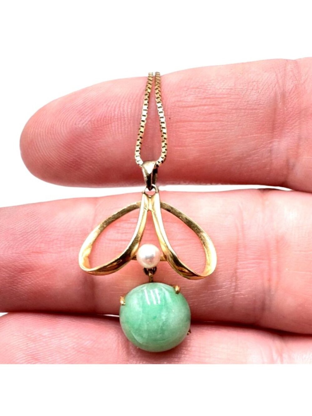Vintage Estate 14k Gold Necklace Green Jade Pearl Pendant 18 Inch 4.5 Grams